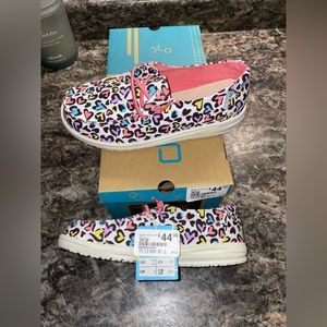 Wendy white youth adorable hey dudes